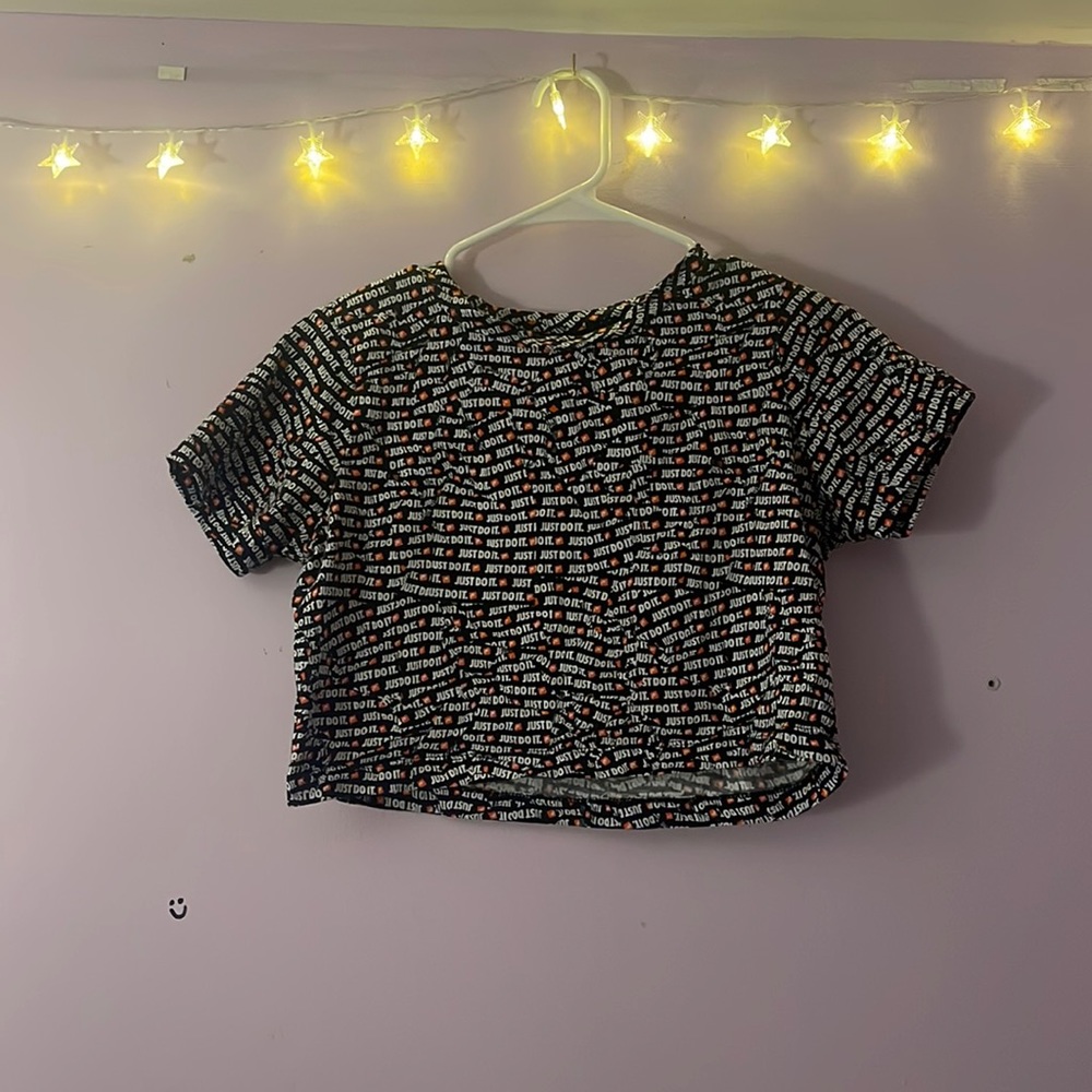 Nike Crop Top